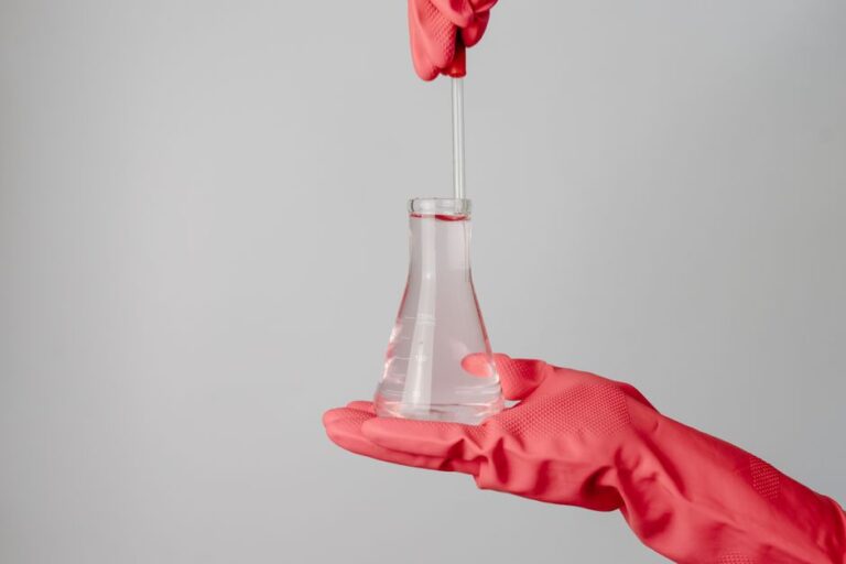 Best Water Testing Kits: Find Contaminants in Your Tap Today